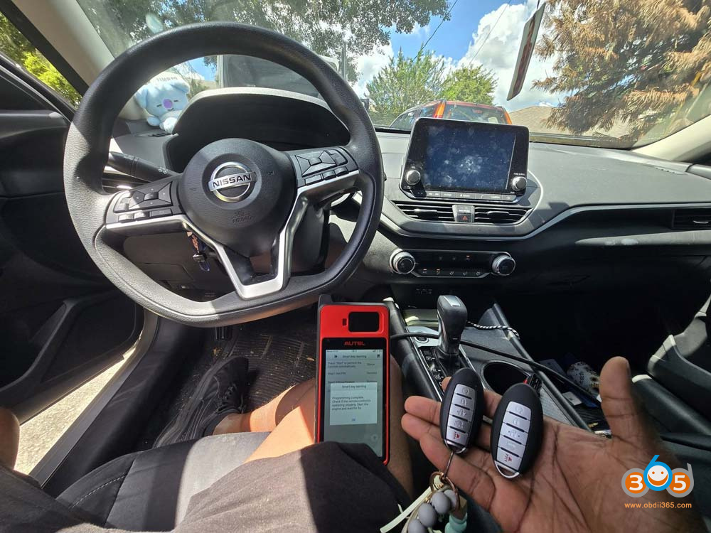 2020 Nissan Altima Autel Km100
