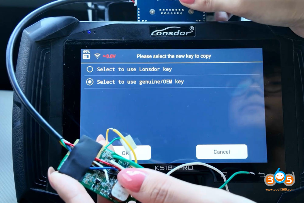 lonsdor-k518-copy-2018--jlr-key-9