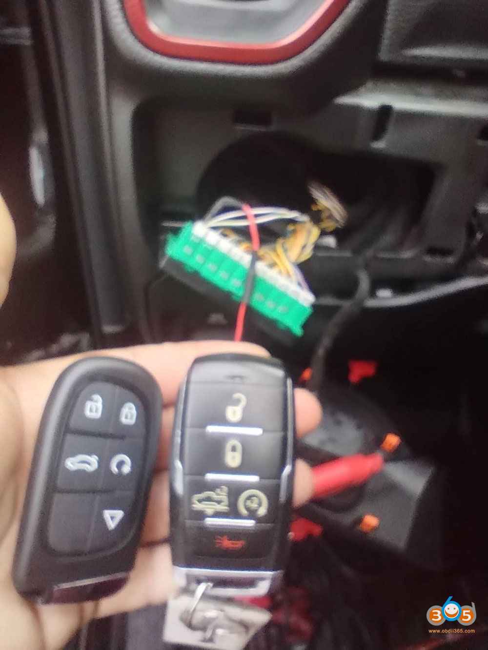 Autel Km100 RAM REBEL 2019 Key 2